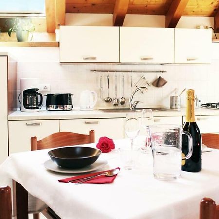 "Il Cortile" Apartment Colico Eksteriør bilde